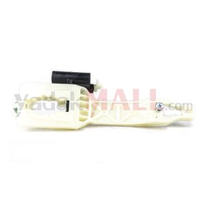 پایه دستگیره درب جلو راست سراتو 2010-سایت:yadakMALL-شماره فنی:826651M000-برند:Genuine Parts